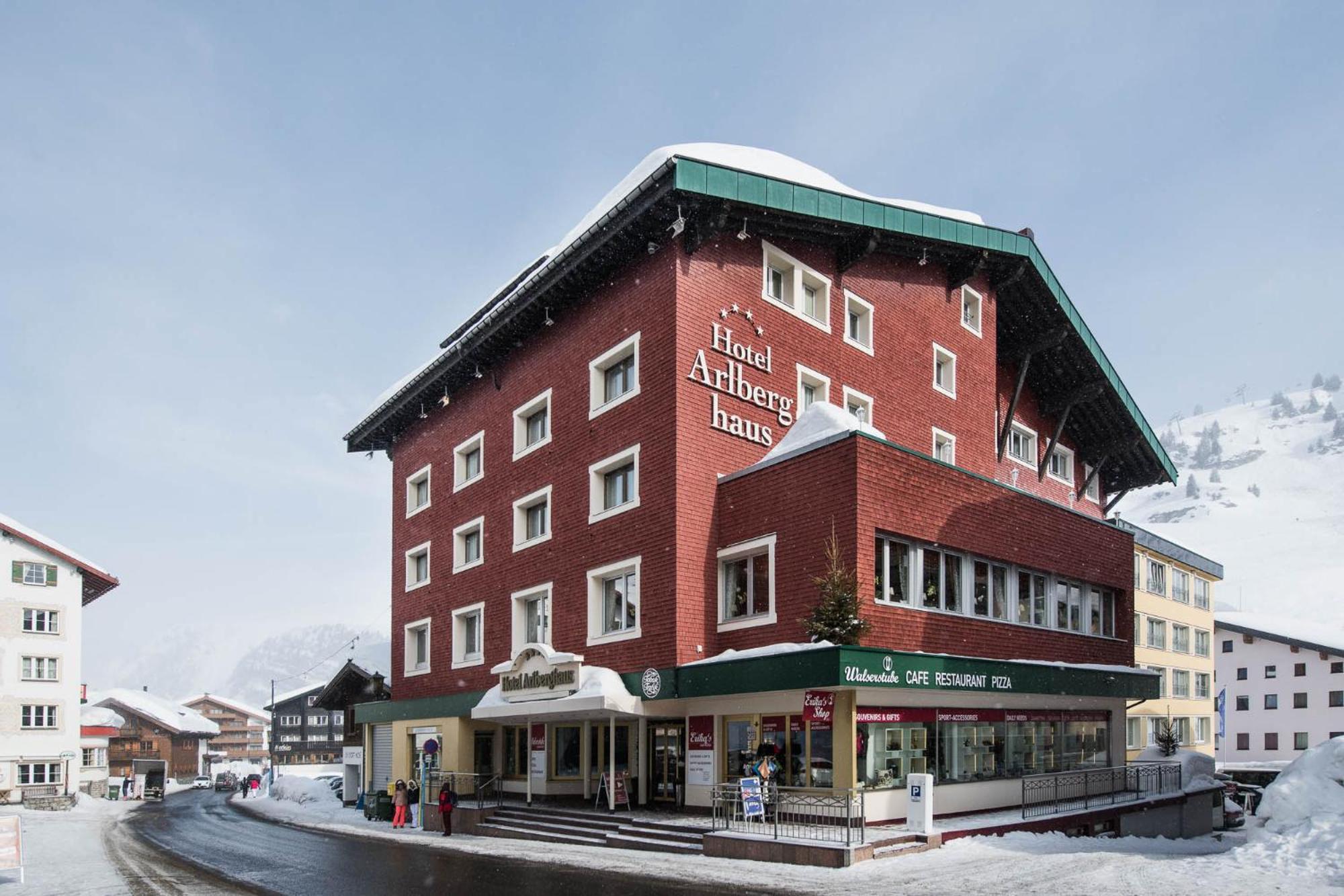 Arlberghaus Hotel Zuers Bagian luar foto