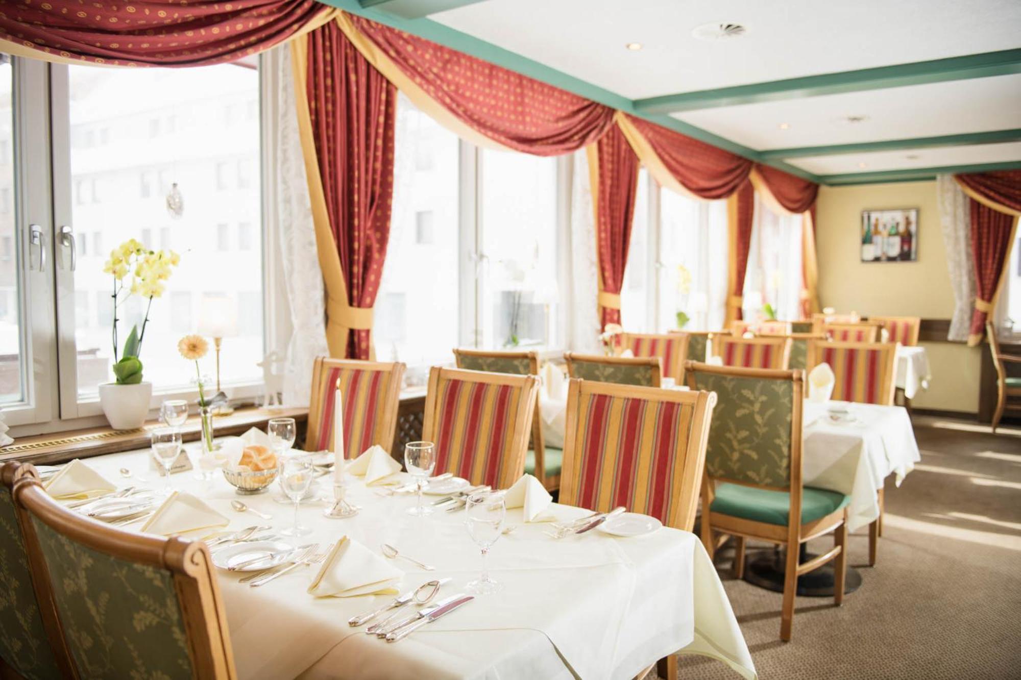 Arlberghaus Hotel Zuers Bagian luar foto